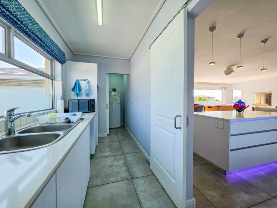 3 Bedroom Property for Sale in Stilbaai Wes Western Cape
